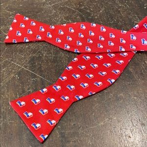 State Traditions Georgia bow tie